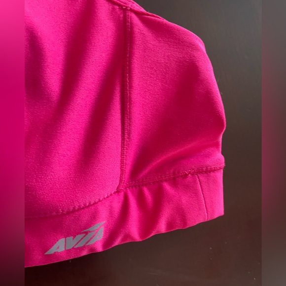 Hot Pink Sports Bra in XL - Picture 2 of 5